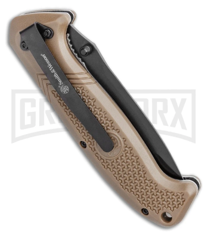 Smith & Wesson Knife 2-Piece Combo Set - Fixed & Folder 1122655 8 Smith & Wesson Knife 2-Piece Combo Set - Fixed & Folder 1122655 - Image 6